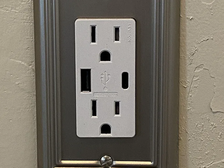 3 Negus St #3L — Photo 4