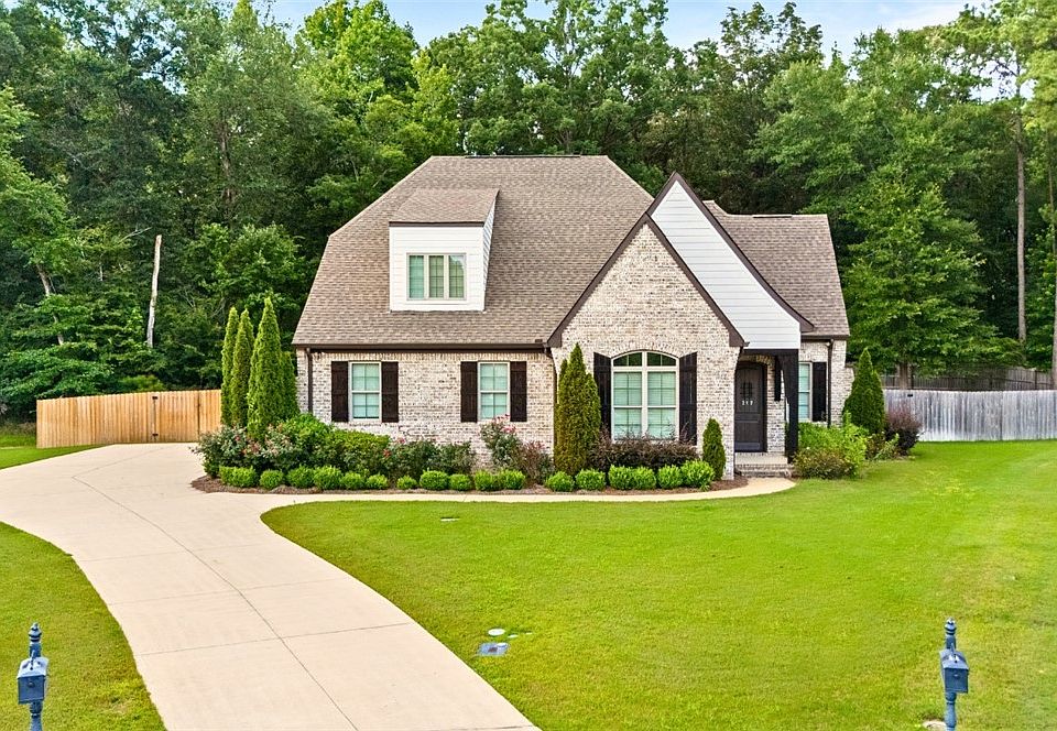 1st image of 217 Brookshire Ct