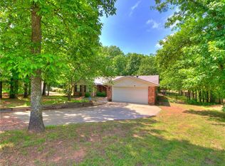 11319 S Timberline Dr, Norman, OK 73026