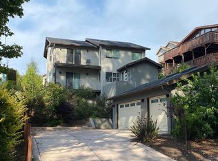 477 Avenue Portola, El Granada, CA 94018