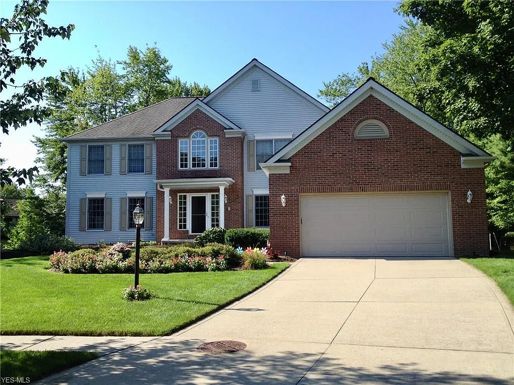 19298 Westfield Ln photo 1