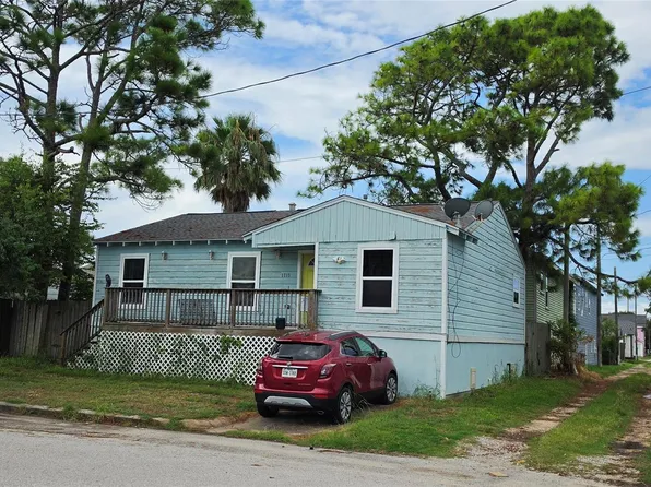 1719 50th St, Galveston, TX 77551