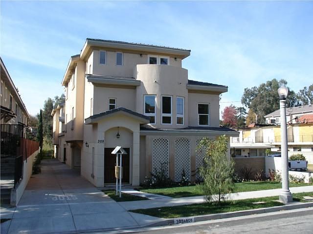 1st image of 309 S Arroyo Dr APT D