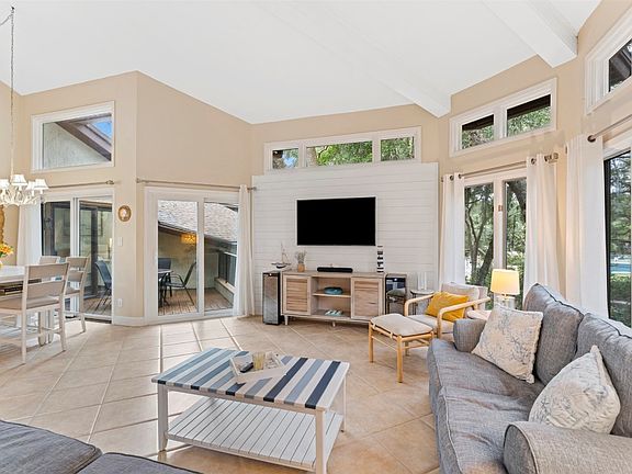5th image of 2341/2343 Boxwood Ln #2341