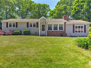 20 Peeptoad Rd, Scituate, RI 02857