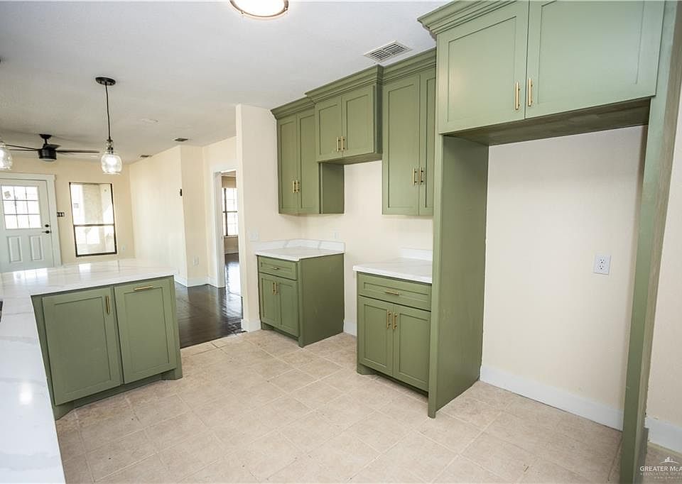 805 S Texas St, Mercedes, TX 78570 Zillow