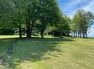 Lake Rd, North Kingsville, OH 44068