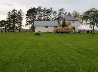 W4923 Pleasant Rd, Appleton, WI 54106