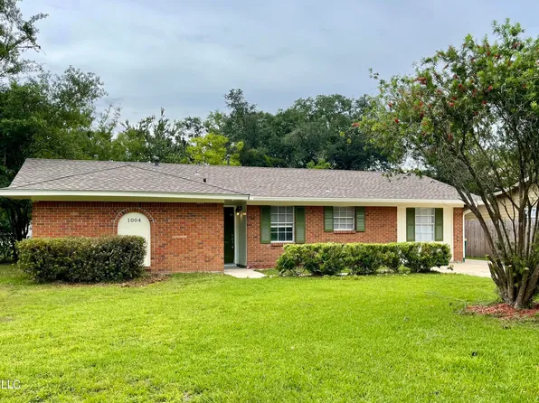 1004 Alverado Dr, Long Beach, MS 39560