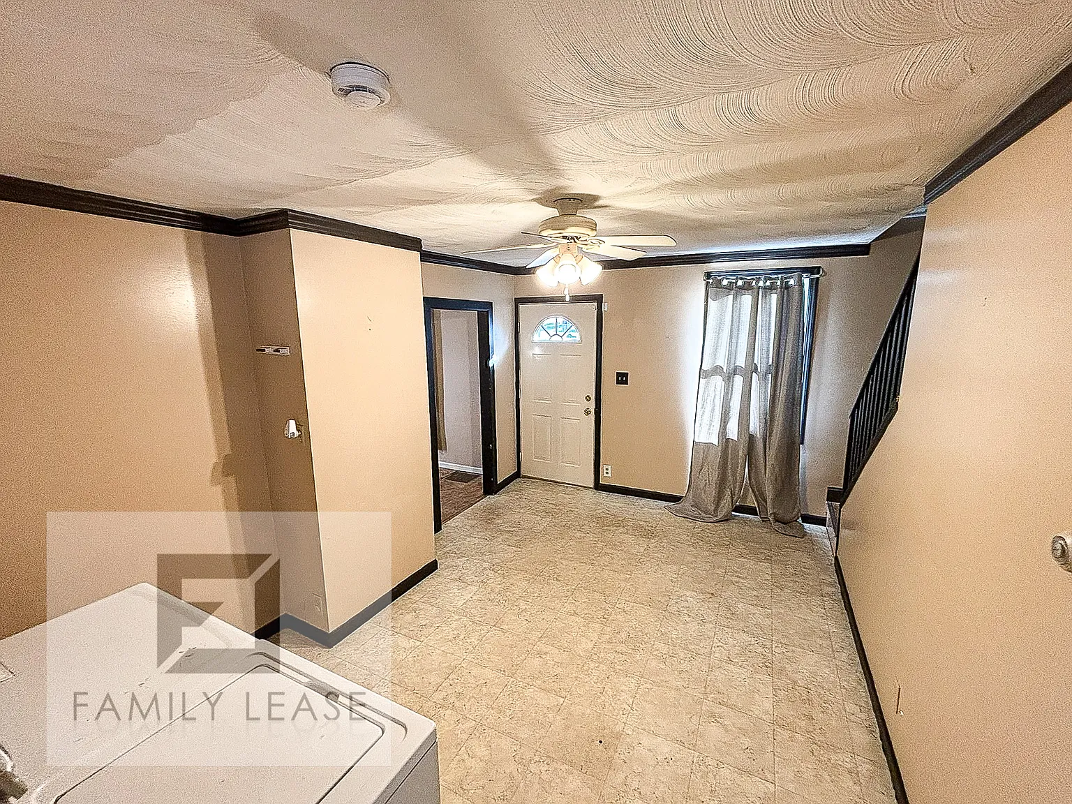 2 bed, 820 sqft, $775 — Photo 2