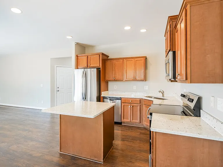 1245 Canyon Ridge Ct — Photo 7