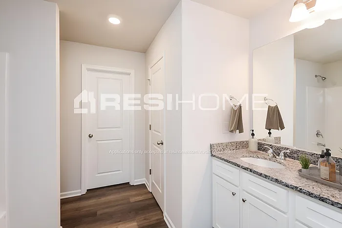 141 Wellbrook Ct NE — Photo 18