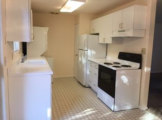 23820 Edmonds Way APT 11, Edmonds, WA 98026