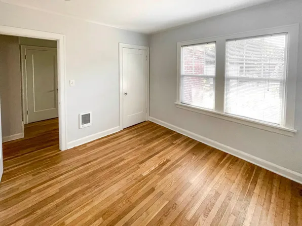 2904-2918 SE Hawthorne Blvd, Portland, OR