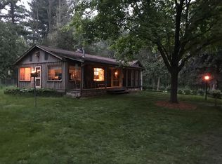 W375S5030 E Pretty Lake Rd, Dousman, WI 53118