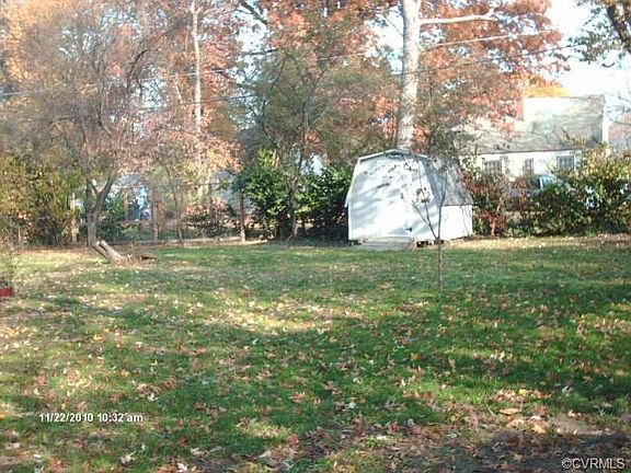 2nd image of 1812 Watts Ln