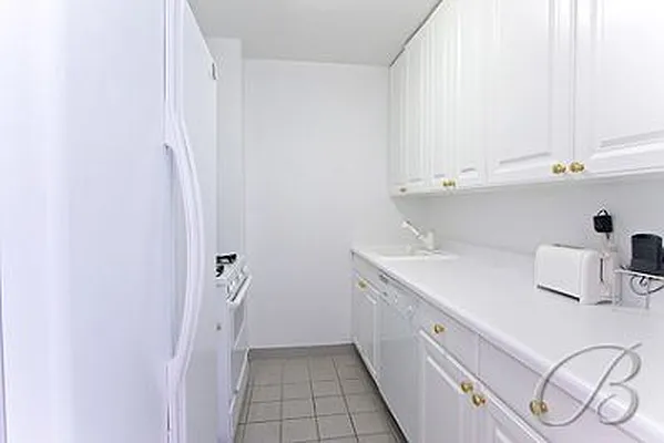 Rented by Bellmarc Realty | media 18