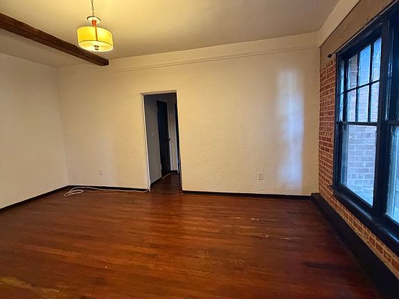 4th image of 1525 Griffith Park Blvd #206