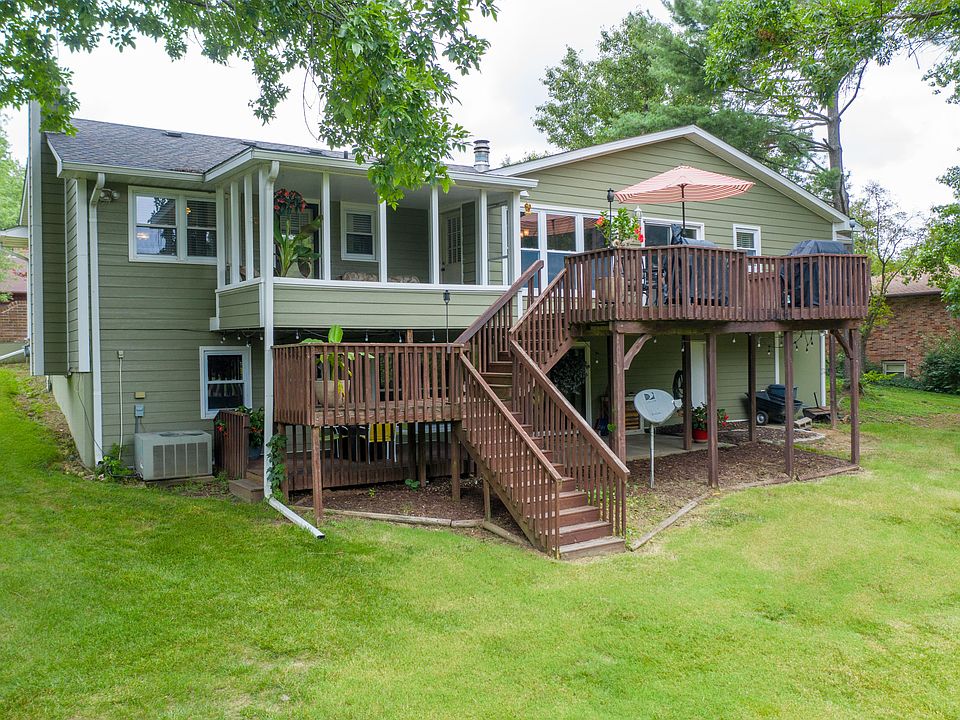 1st image of 154 N Cedar Lake Dr W