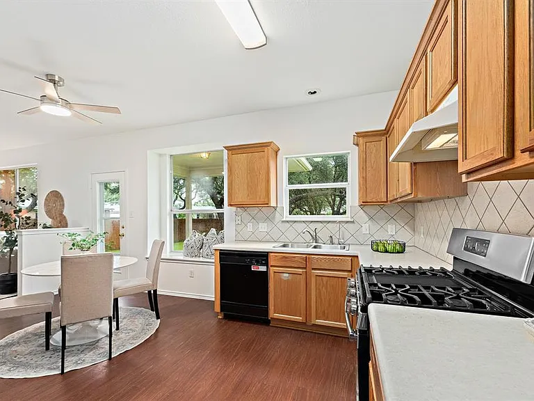 3477 Flowstone Ln — Photo 3