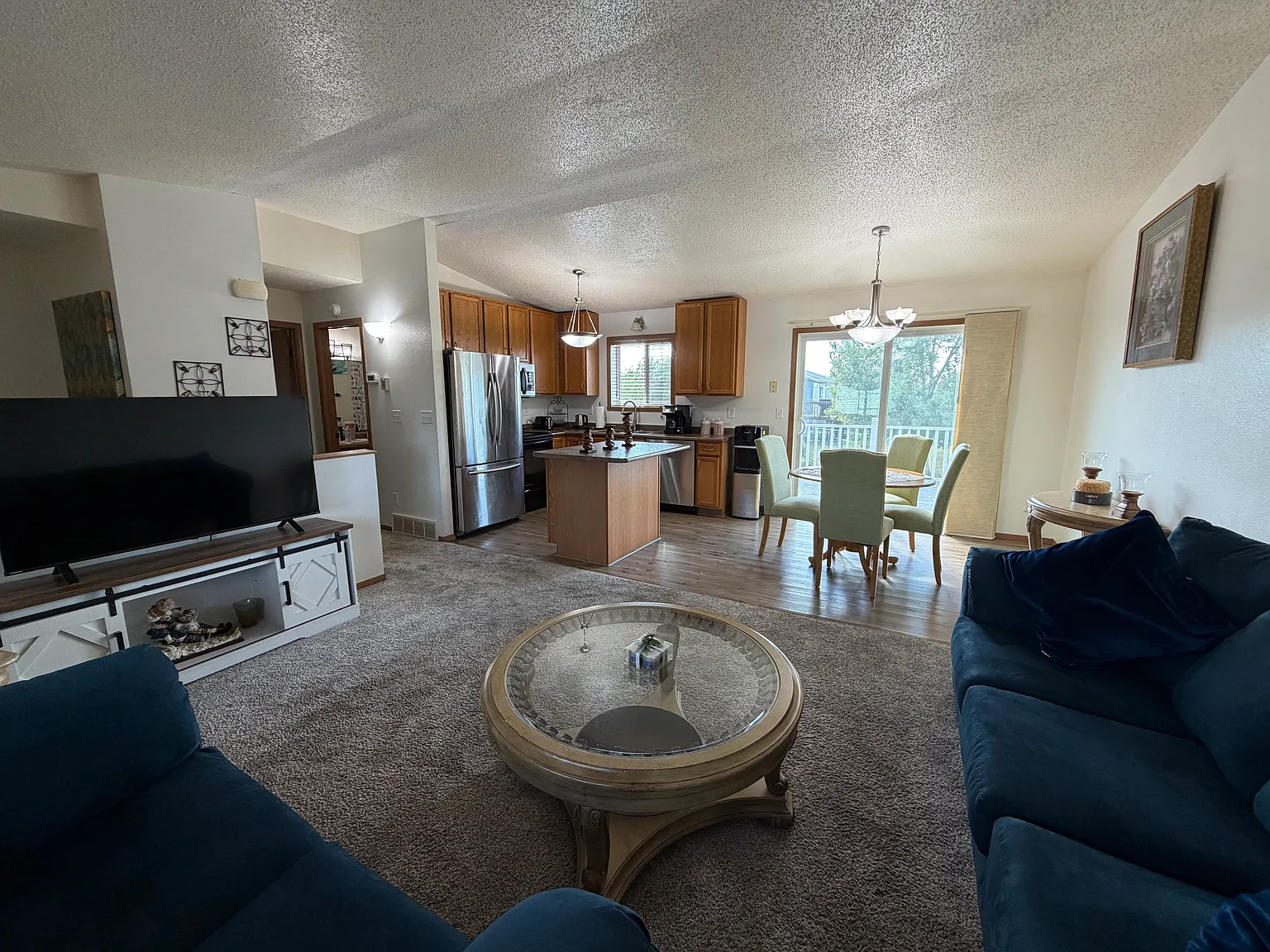 3 bed, 1616 sqft, $1,880 — Photo 4