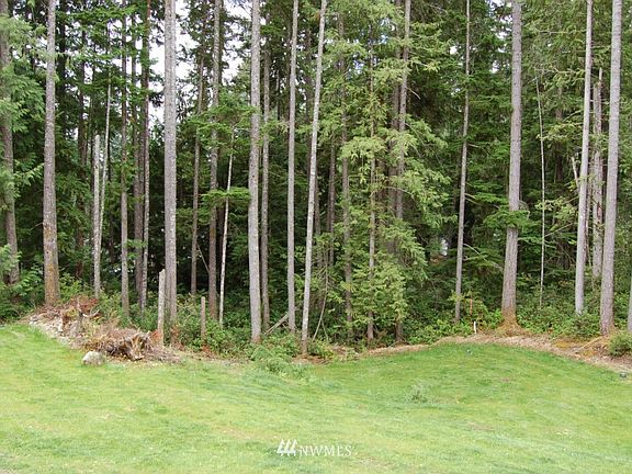 2nd image of 1420 E St Andrews Drive