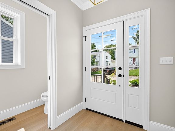3rd image of 15 Milner St
