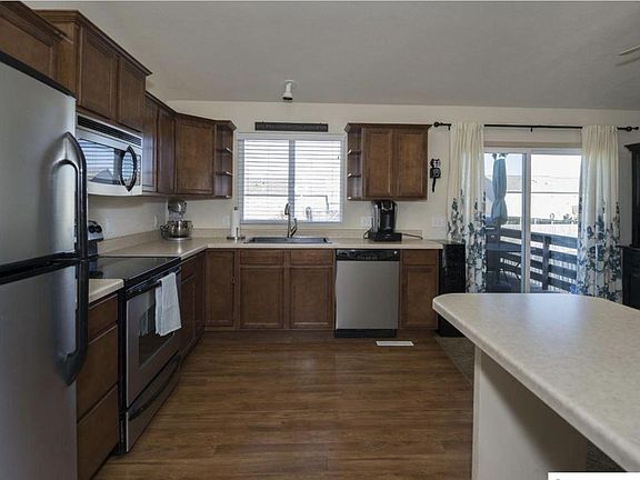 4th image of 6106 S 188th St