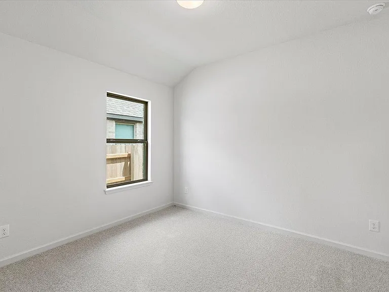 154 Blackborrow Dr — Photo 25