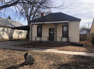 265 W 1st St, Hoisington, KS 67544