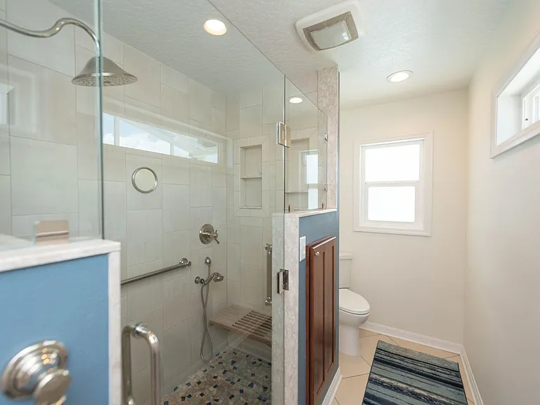 444 Finch Dr — Photo 52
