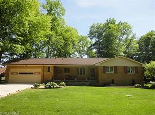 3560 S Sunnyfield Dr, Akron, OH