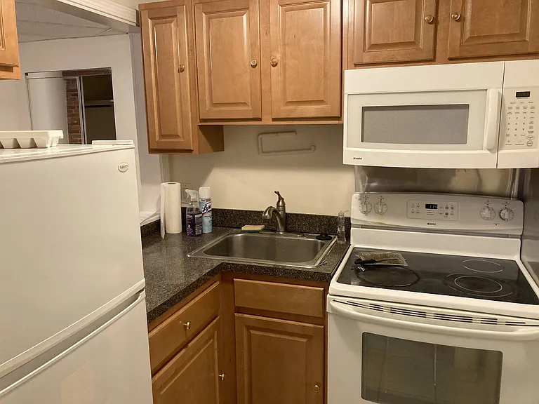 24 Hemenway St #1 — Photo 13