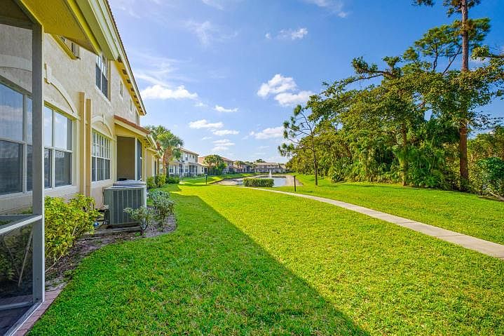 2nd image of 126 Coconut Key Ln #00