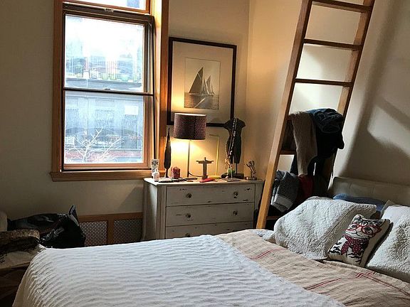 3rd image of 144 W 75th St APT 2B