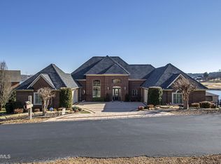 202 Tuscarora Ln, Loudon, TN 37774