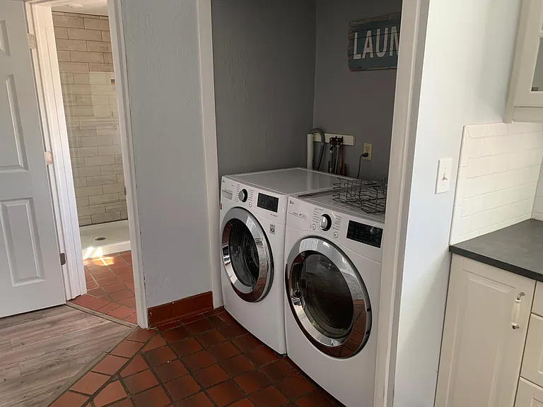140 Riverbank Rd #B — Photo 8