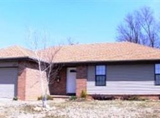 4070 S Parkcrest Ave, Springfield, MO 65807