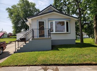 6 W Haywood Ave, Struthers, OH 44471