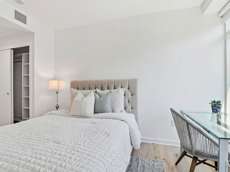 1688 Pine St #1008 — Photo 13