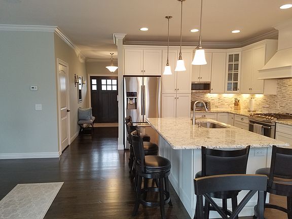 5th image of 2109 Glenwood Dr