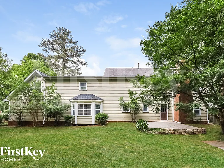 2902 Moorings Pkwy — Photo 15