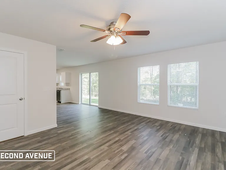 2315 W Striblin Dr — Photo 2