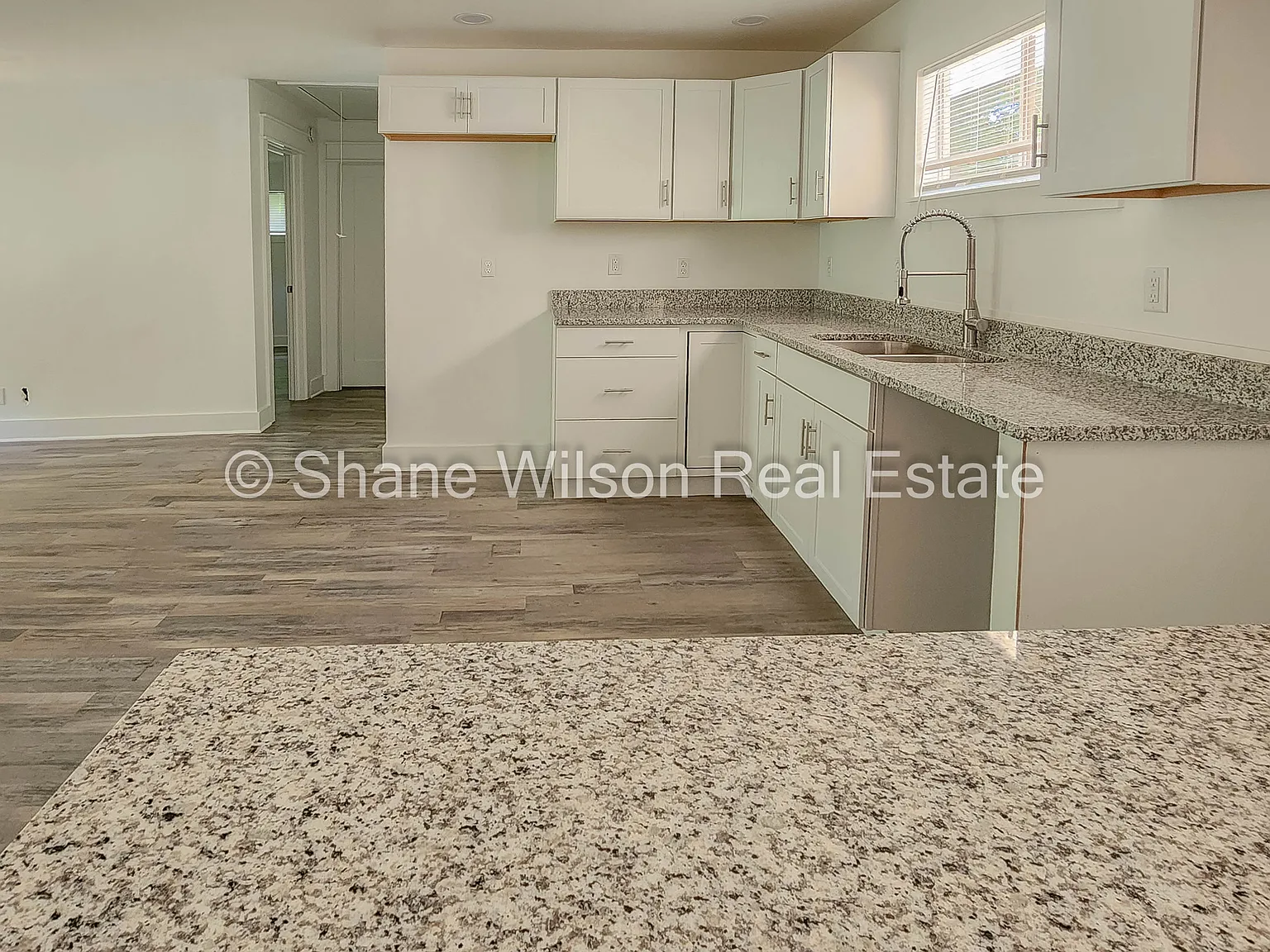 3 bed, 1080 sqft, $1,299 — Photo 3