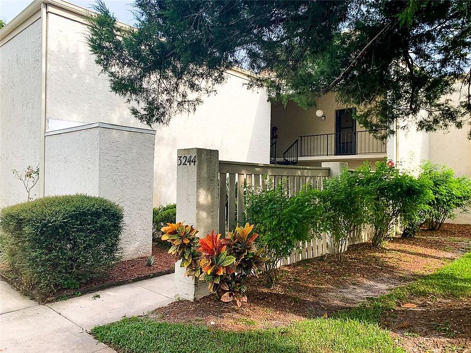 Home For Sale In Wimbledon Park