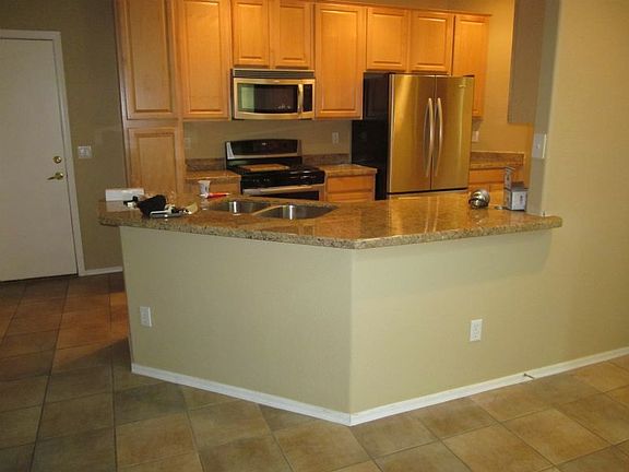 5th image of 7502 E Earll Dr Unit 8