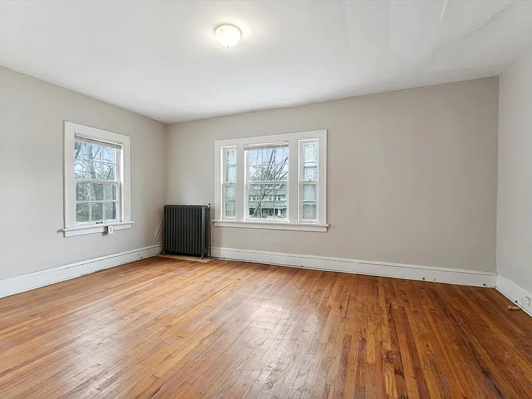 13108 Cedar Rd Cleveland Heights Oh 44118 — Photo 17