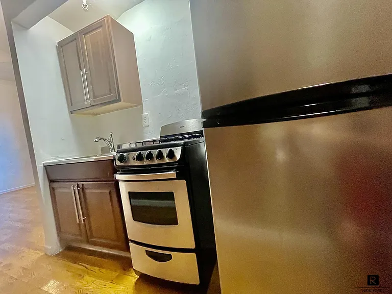 260 W 135th St #1A — Photo 7
