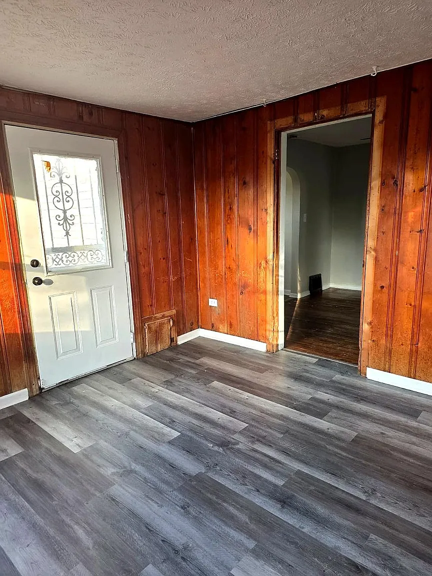 1116 Orlando Ave photo 1