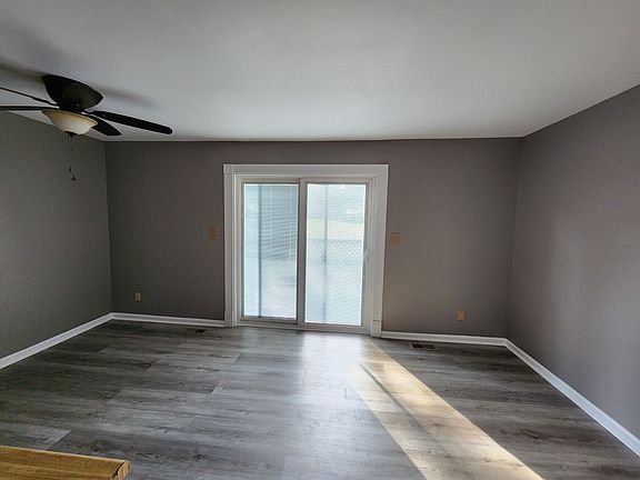 5th image of 137 Whitburn Pl